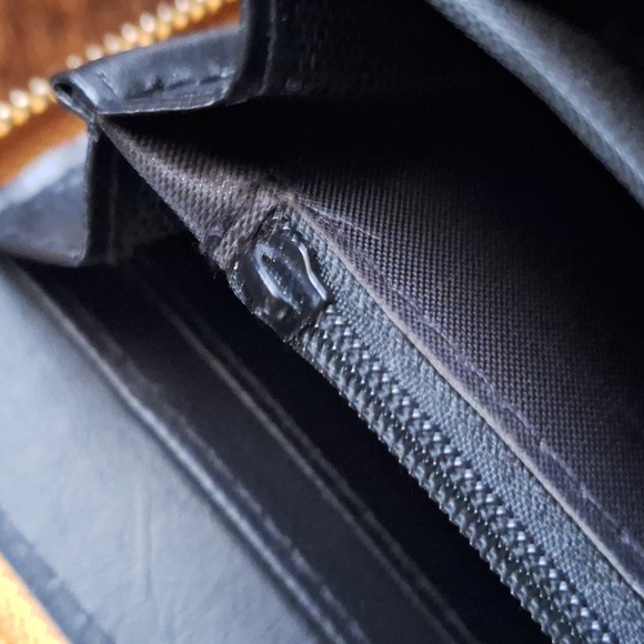 Karma Floral & Bee Wallet - Picture 4 of 5